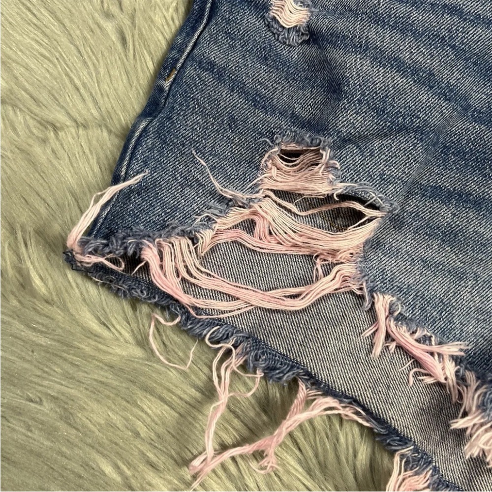 Abercrombie And Fitch Mid Rise Boyfriend Shorts Distressed Denim Pink Dye - Picture 14 of 15